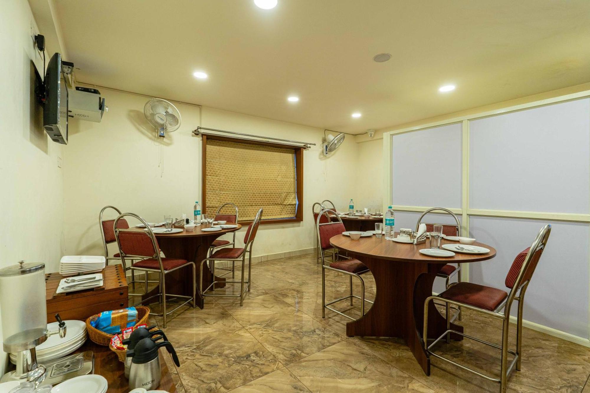 Lavens-The Boutique Residence &Banquet-Fully Vaccinated Staff Bangalore Extérieur photo